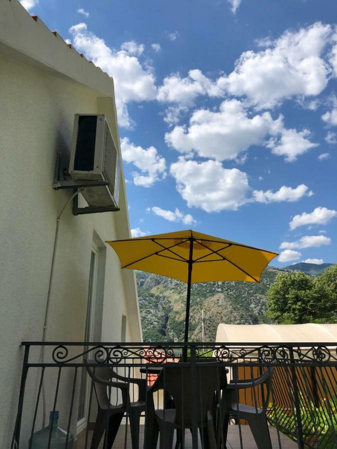 Apartman Nina2 Risan Exterior photo