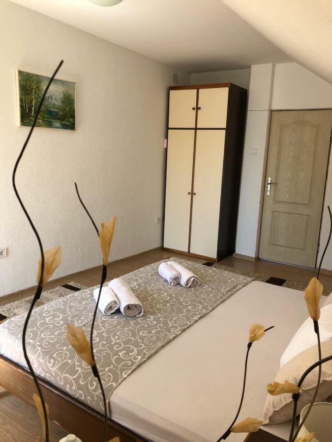 Apartman Nina2 Risan Exterior photo