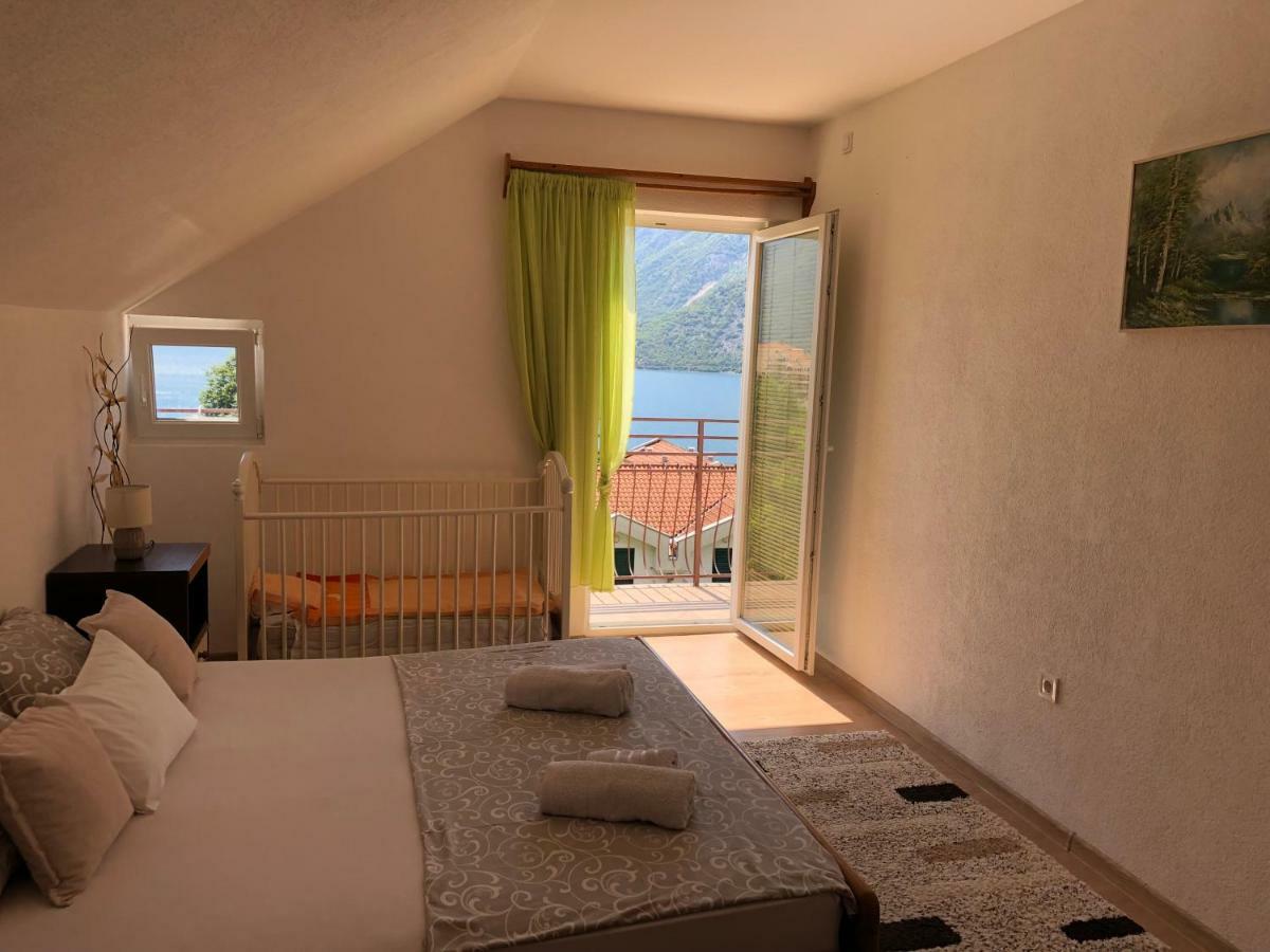 Apartman Nina2 Risan Exterior photo